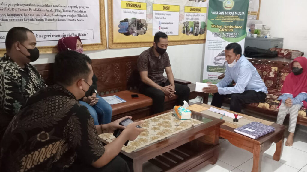 Keluarga Bapak Rony Hendropriyono, ABC Global Investment kembali hadir ke Asrama Insan Cendekia Yayasan Mi'raj Mulia